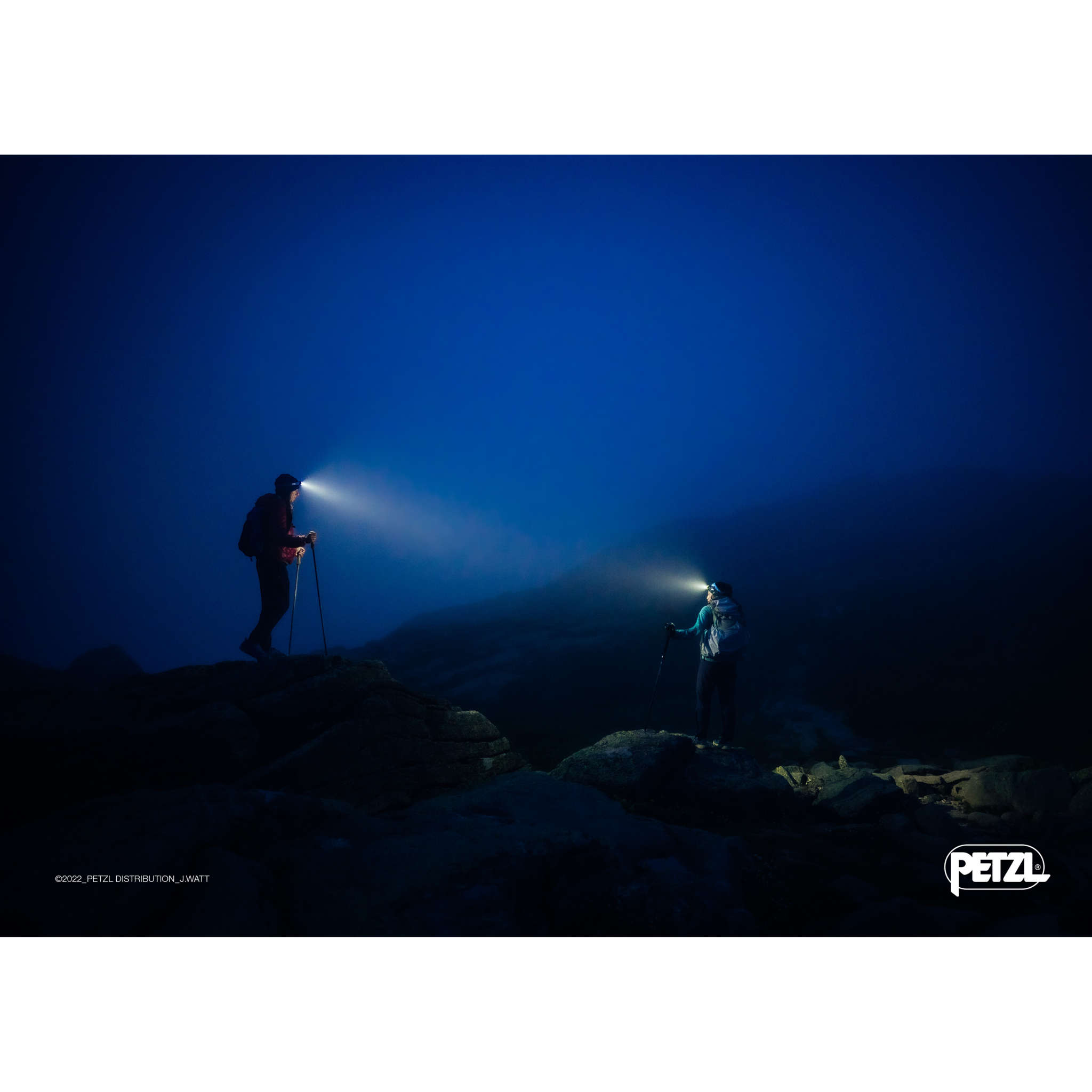 PETZL ACTIK Stirnlampe 450 Lumen inkl. 3x AAA Batterie blau